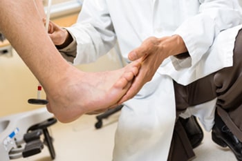 Podiatrist, foot doctor in the Maricopa County, AZ: Chandler(Dobson Ranch, Kiwanis Park, Tempe, Ocotillo, Sun Lakes, Goodyear Village, Guadalupe, Ahwatukee, Mountain Park Ranch) and Gilbert (The Islands, Val Vista Lakes, Superstition Springs, Reed Park, Power Ranch, Mesa, Queen Creek, Eastmark, Kleinman Park Neighborhood, Lower Santan Village) areas